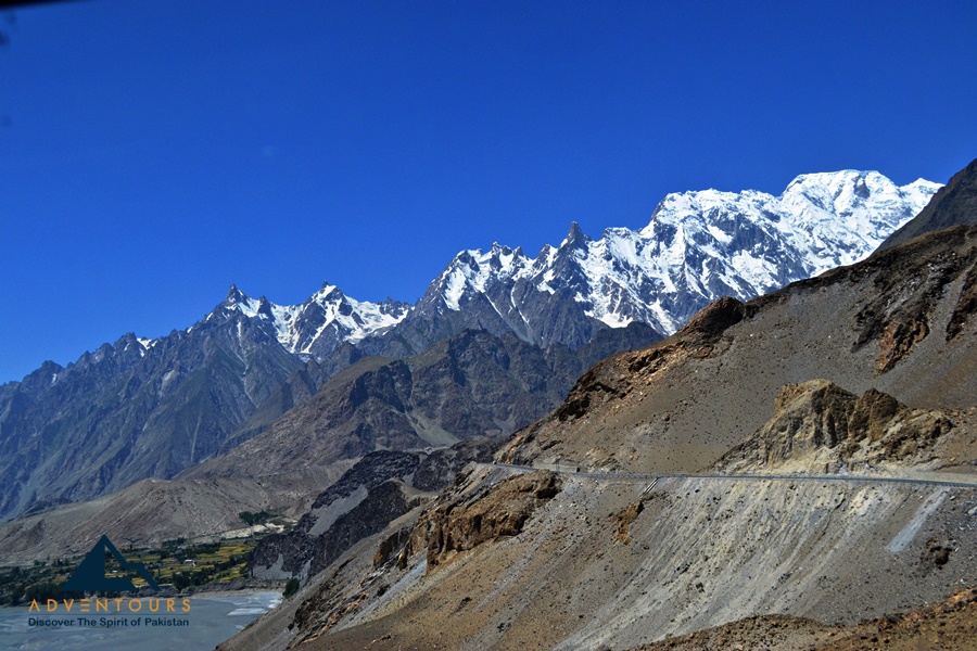 Himalayan Mountains & Karakoram Valleys