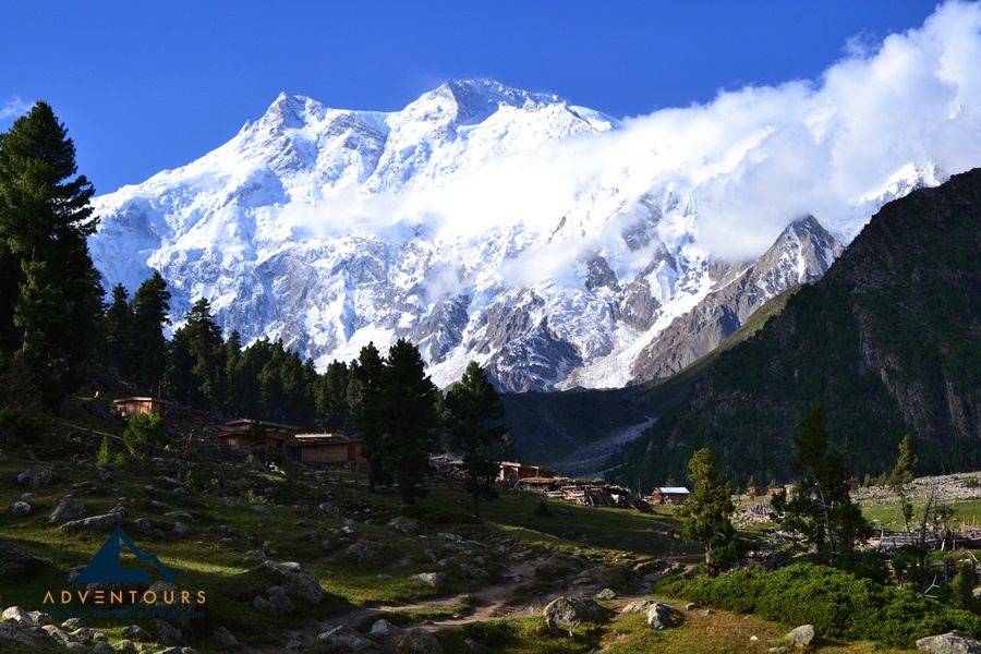Himalayan Mountains & Karakoram Valleys